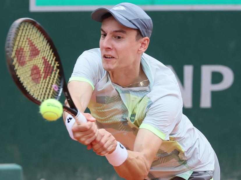 Belgian Joran Vliegen pictured during a doubles tennis match between Belgian-Uruguayan pair Vliegen - Behar and Monegasque-French pair Nys - Roger-Vasselin, in the first round of the men's doubles at the Roland Garros Grand Slam tennis tournament, Thursday 29 May 2025 in Paris, France. The 2025 edition of Roland Garros takes place from May 24th to June 8th 2025. BELGA PHOTO BENOIT DOPPAGNE