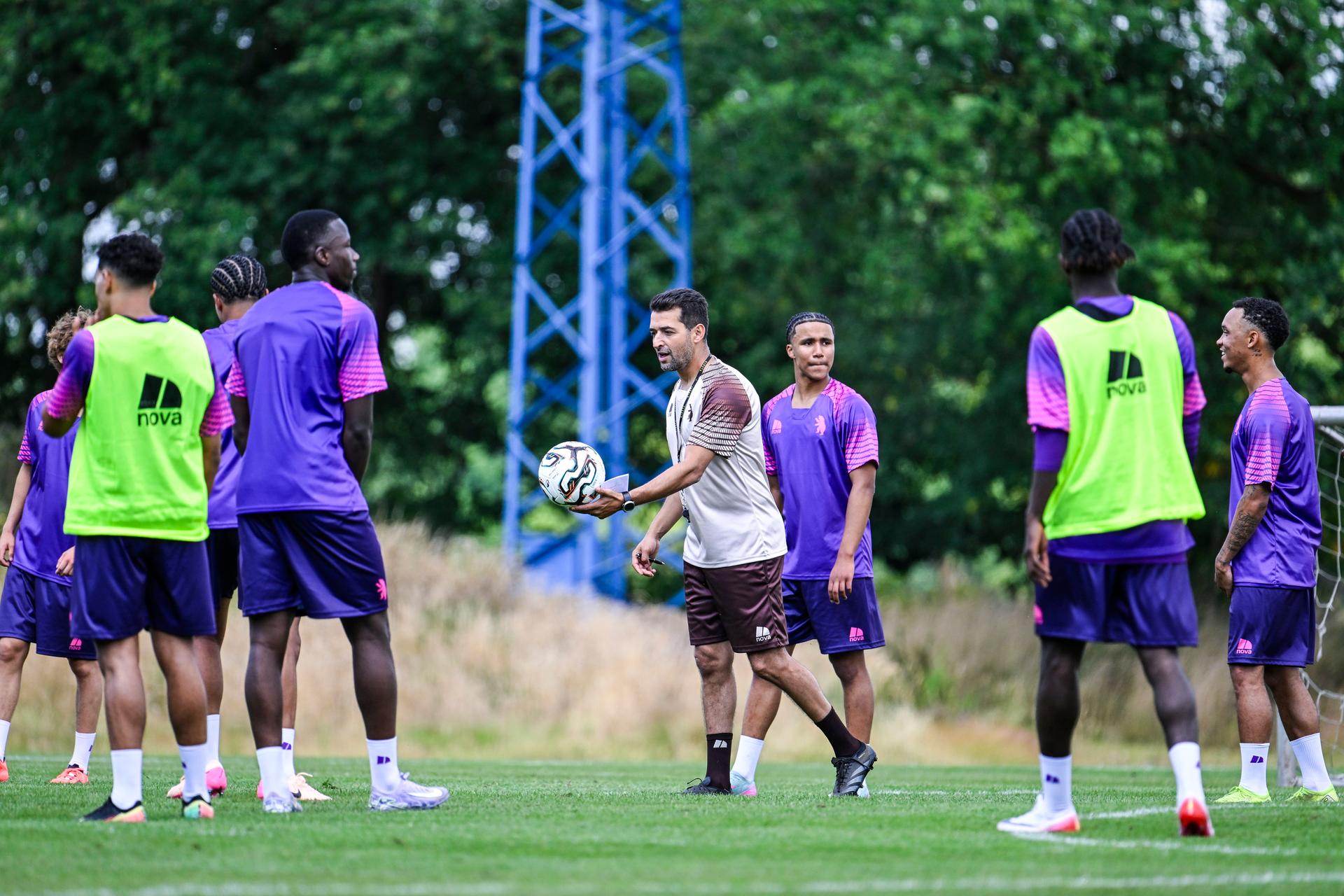Beerschot's head coach Mohamed Messoudi pictured during a training session of Belgian soccer team K Beerschot VA, Friday 27 June 2025 in Antwerp, in preparation of the upcoming 2025-2026 Belgian first division soccer season. BELGA PHOTO TOM GOYVAERTS