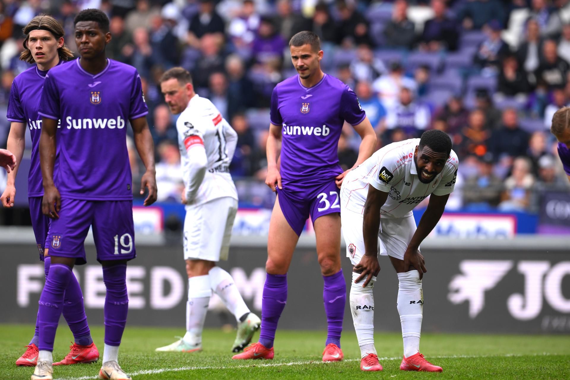Antwerp's Gyrano Kerk pictured during a soccer match between RSC Anderlecht and Royal Antwerp FC, Sunday 20 April 2025 in Brussels, on day 4 (out of 10) of the Champions' Play-offs of the 2024-2025 'Jupiler Pro League' first division of the Belgian championship. BELGA PHOTO JOHN THYS