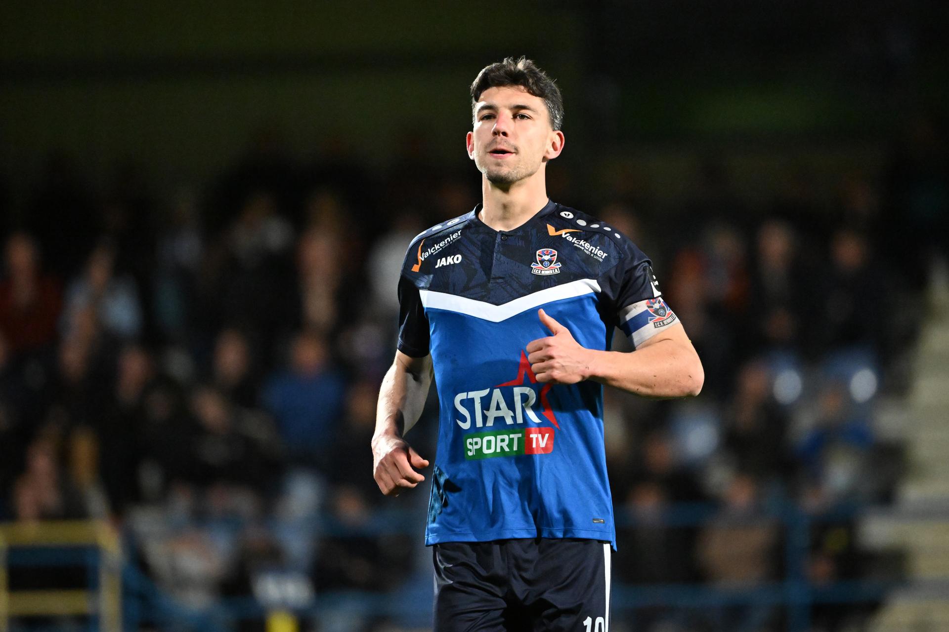 Dender's Lennard Hens pictured during a soccer match between FCV Dender EH and KVC Westerlo, Sunday 30 March 2025 in Denderleeuw, on day 1 (out of 10) of the Europe Play-offs of the 2024-2025 'Jupiler Pro League' first division of the Belgian championship. BELGA PHOTO MAARTEN STRAETEMANS