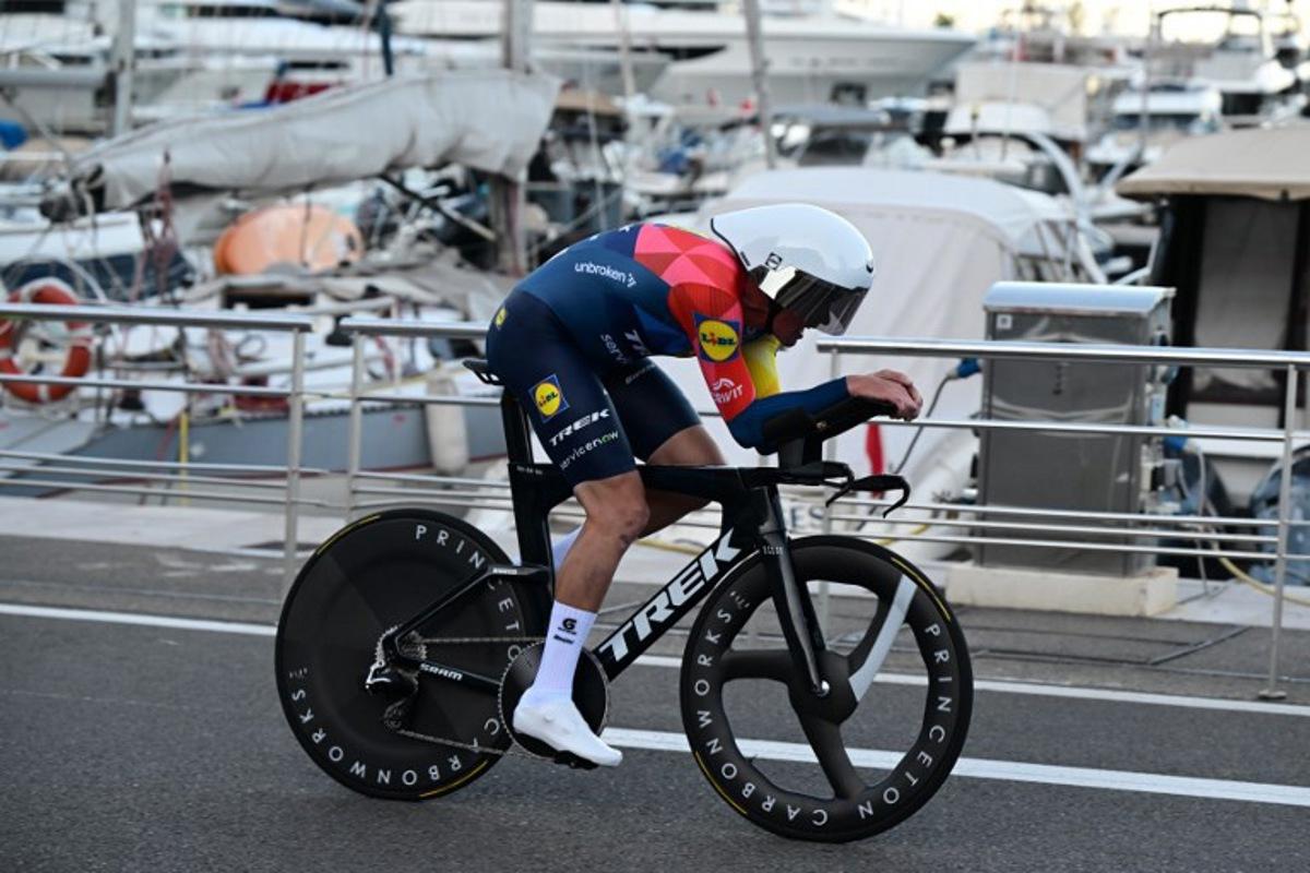 Team Lidl-Trek's Danish rider Mads Pedersen competes during the first stage of the Vuelta a Espana 2026, a 9,4 km time-trial between Monaco and Monaco on August 22, 2026.  Miguel MEDINA / AFP