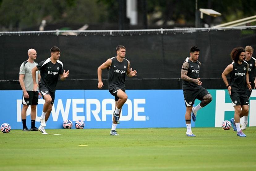 Chelsea's players take part in a training session at Barry University in Miami on July 3, 2025, ahead of the FIFA Club World Cup 2025 quarterfinal football match between Brazil's Palmeiras and England's Chelsea at the Lincoln Financial Field Stadium in Philadelphia on July 4.  Chandan KHANNA / AFP