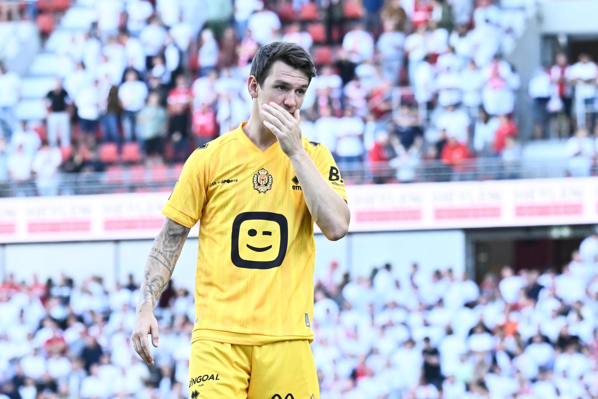 Mechelen's Benito Raman looks dejected after a soccer match between Royal Antwerp FC and KV Mechelen, Sunday 24 August 2025 in Antwerp, on day 5 of the 2025-2026 'Jupiler Pro League' first division of the Belgian championship. BELGA PHOTO MAARTEN STRAETEMANS