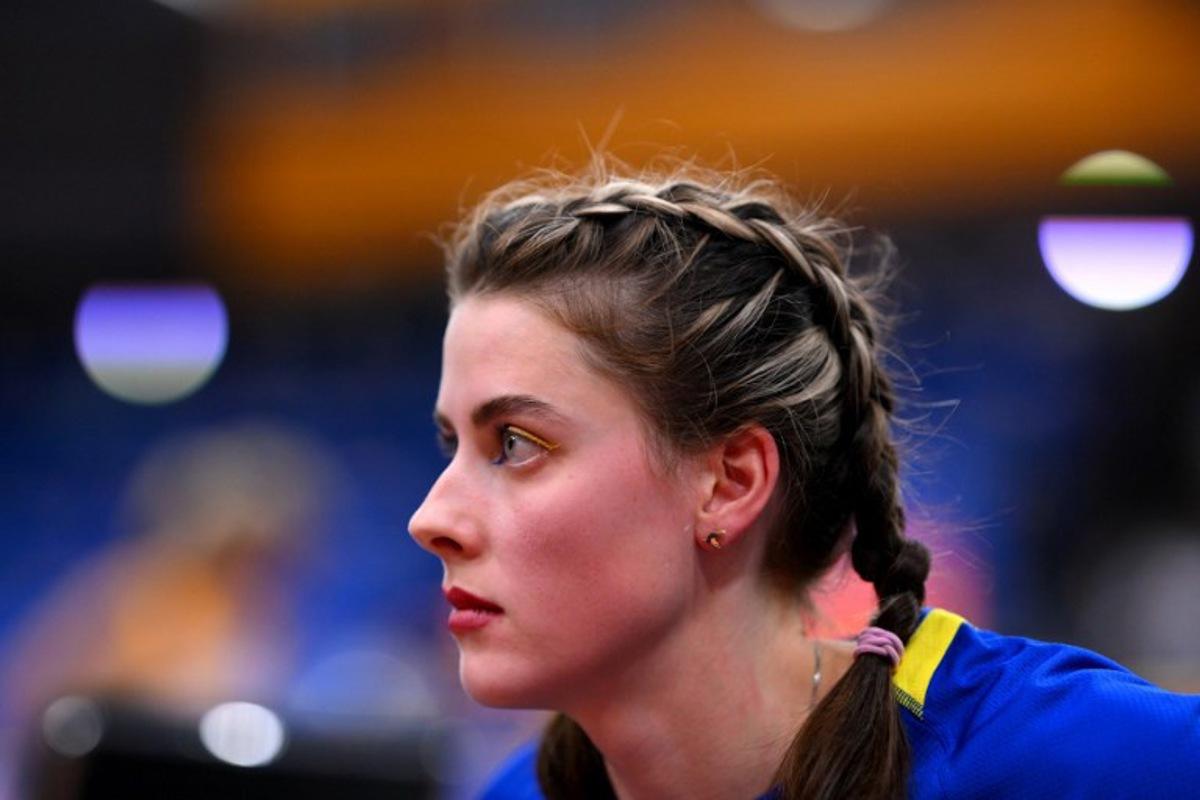 Ukraine's Yaroslava Mahuchikh looks on during the women high jump final of the European Athletics Indoor Championships at Omnisport in Apeldoorn on March 9, 2025.  JOHN THYS / AFP