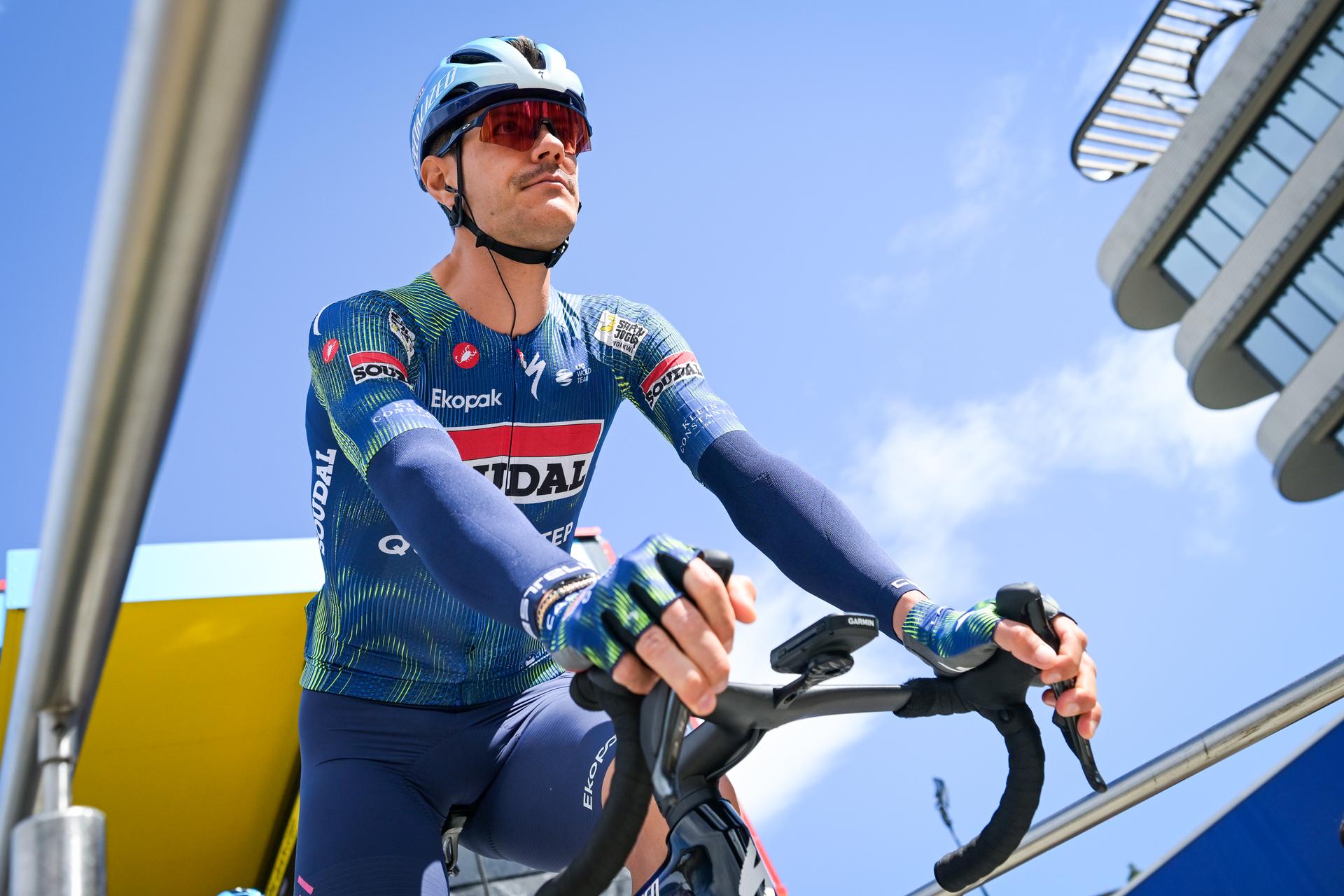 Belgian Jasper Stuyven of Soudal Quick-Step pictured before the start of the final stage of 84th edition of the Paris-Nice cycling race, a race from Nice to Nice (145 km), on Sunday 15 March 2026. BELGA PHOTO DAVID PINTENS