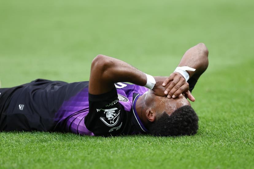 Anderlecht's Ilay Camara lies injured on the ground during a soccer game between Belgian soccer team RSC Anderlecht and Moldavian team FC Sheriff Tiraspol, on Thursday 07 August 2025 in Brussels, a first leg of the third qualifying round for the UEFA Conference League competition. BELGA PHOTO BRUNO FAHY