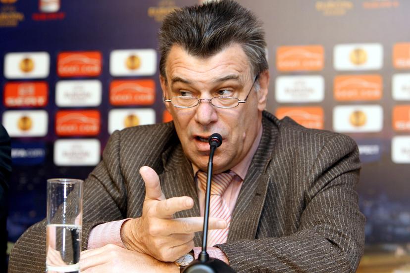 20101215 - BRUSSELS, BELGIUM: FC Brussels' Chairman Johan Vermeersch pictured during a press conference of Belgian first division team RSCA Anderlecht, in Brussels, Wednesday 15 December 2010. Anderlecht presents the current top scorer from the Belgian second division as their newest player.  BELGA PHOTO MICHEL KRAKOWSKI