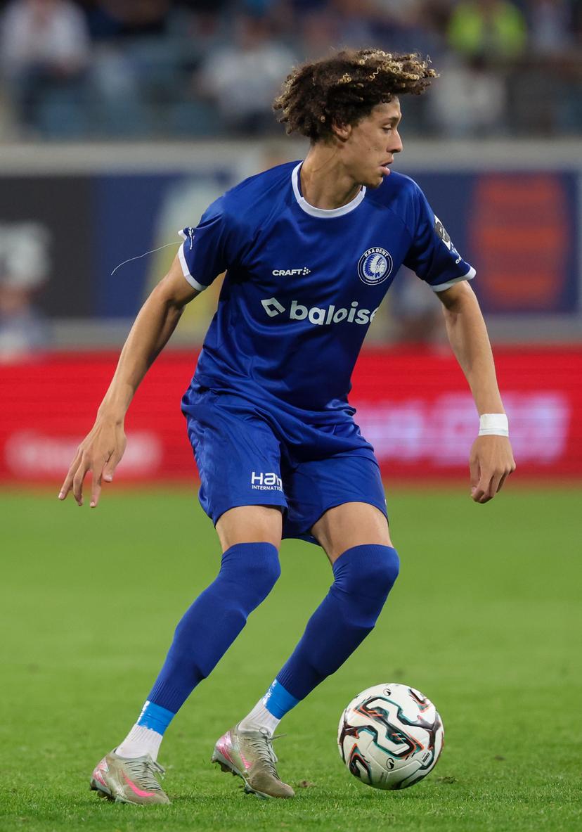 Gent's Franck Surdez pictured in action during a soccer match between KAA Gent and FCV Dender EH, Friday 19 September 2025 in Gent, on day 8 of the 2025-2026 'Jupiler Pro League' first division of the Belgian championship. BELGA PHOTO VIRGINIE LEFOUR