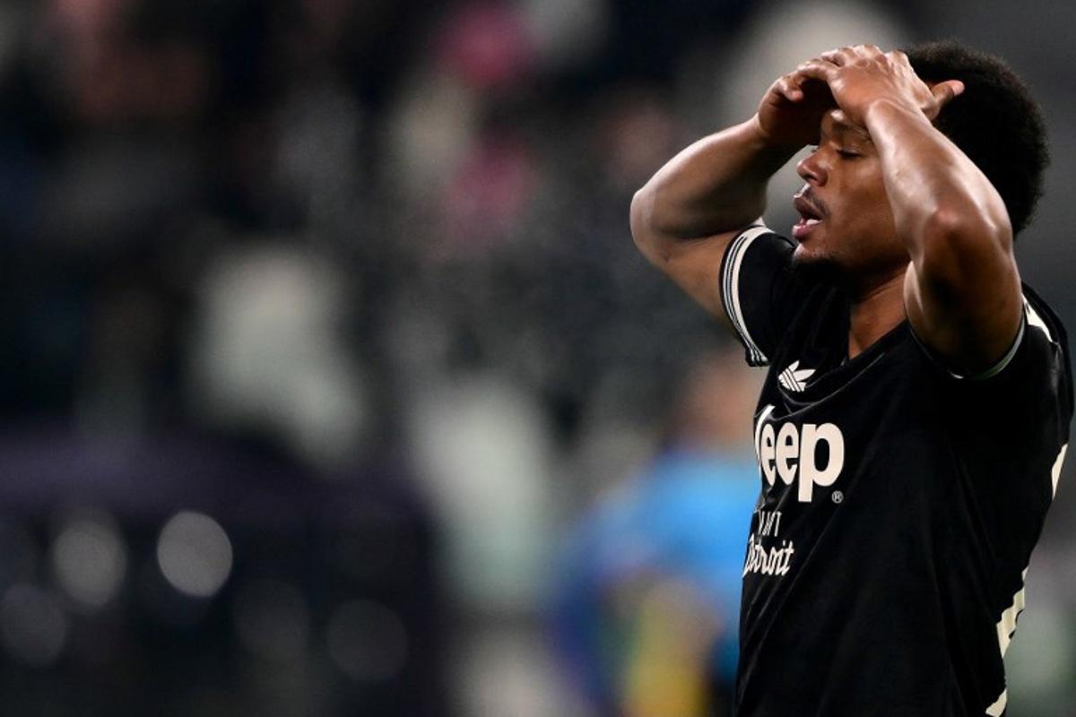 Juventus' Belgian forward #20 Lois Openda reacts during the Italian Serie A football match between Juventus and Lecce at the Allianz Stadium in Turin on January 3, 2026.  MARCO BERTORELLO / AFP