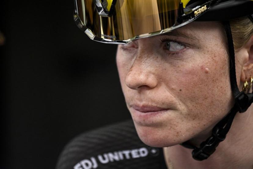 FDJ-SUEZ team's Dutch rider Demi Vollering reacts during the warm up before the 4th stage (out of 9) of the fourth edition of the Women's Tour de France cycling race, 130.7 km from Saumur to Poitiers, in Poitiers, western France on July 29, 2025.  JULIEN DE ROSA / AFP