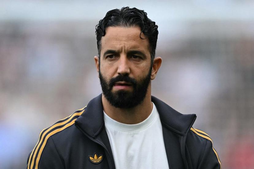 Manchester United's Portuguese head coach Ruben Amorim reacts ahead of the English Premier League football match between Fulham and Manchester United at Craven Cottage in London on August 24, 2025.  JUSTIN TALLIS / AFP
