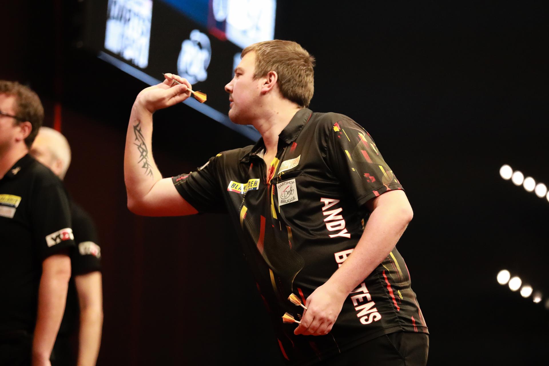 Belgian Andy Baetens pictured in action during the first day of the Belgian Darts Open, a tournament in the European Tour that takes places from September 23 until September 25 in Wieze, Friday 23 September 2022. BELGA PHOTO MARIJN DE KEYZER