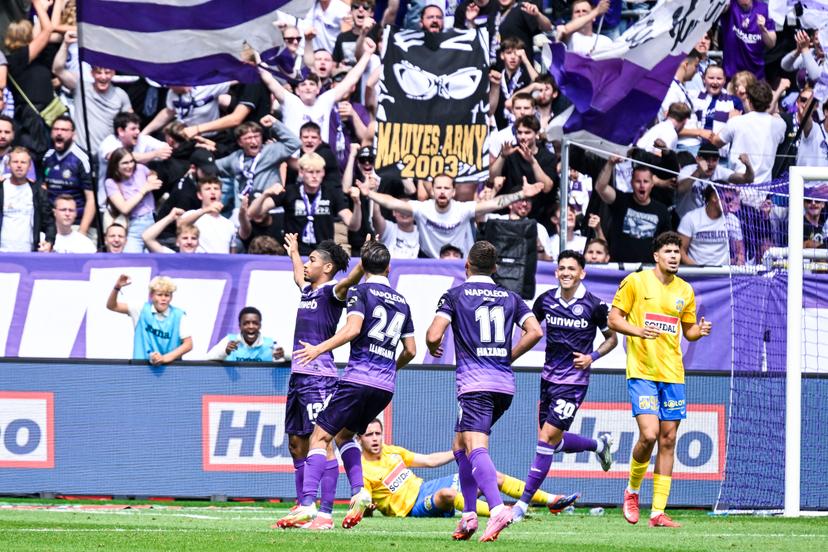Anderlecht's Nathan Saliba celebrates after scoring during a soccer match between RSC Anderlecht and KVC Westerlo, Sunday 27 July 2025 in Anderlecht, on day 1 of the 2025-2026 'Jupiler Pro League' first division of the Belgian championship. BELGA PHOTO TOM GOYVAERTS