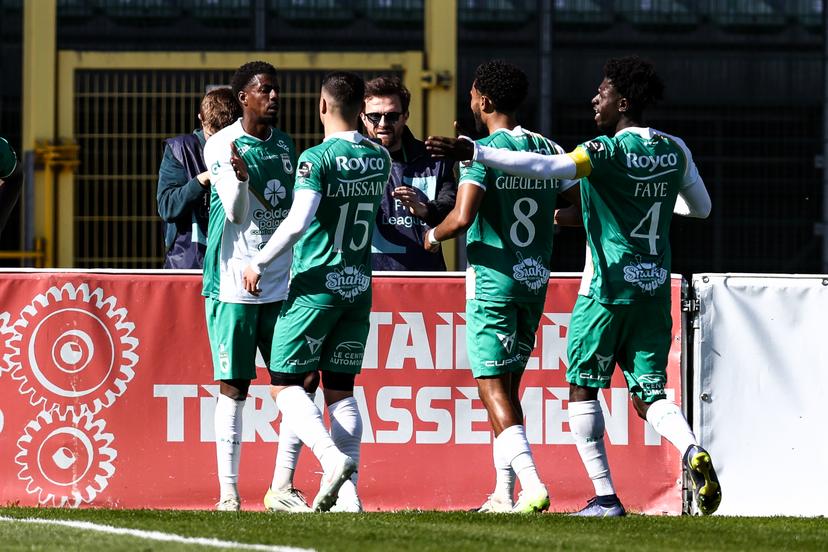 RAAL's Jordi Baininwa Liongola celebrates after scoring during a soccer match between RAAL La Louviere and Francs Borains, in La Louviere, on day 28 of the 2024-2025 'Challenger Pro League' 1B second division of the Belgian championship, Sunday 06 April 2025. BELGA PHOTO BRUNO FAHY