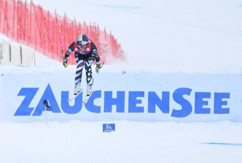 US' Lindsey Vonn crosses the finish line to win the Women's Downhill event of the FIS Alpine Ski World Cup in Altenmarkt Zauchensee, Austria, on January 10, 2026.  BARBARA GINDL / APA / AFP