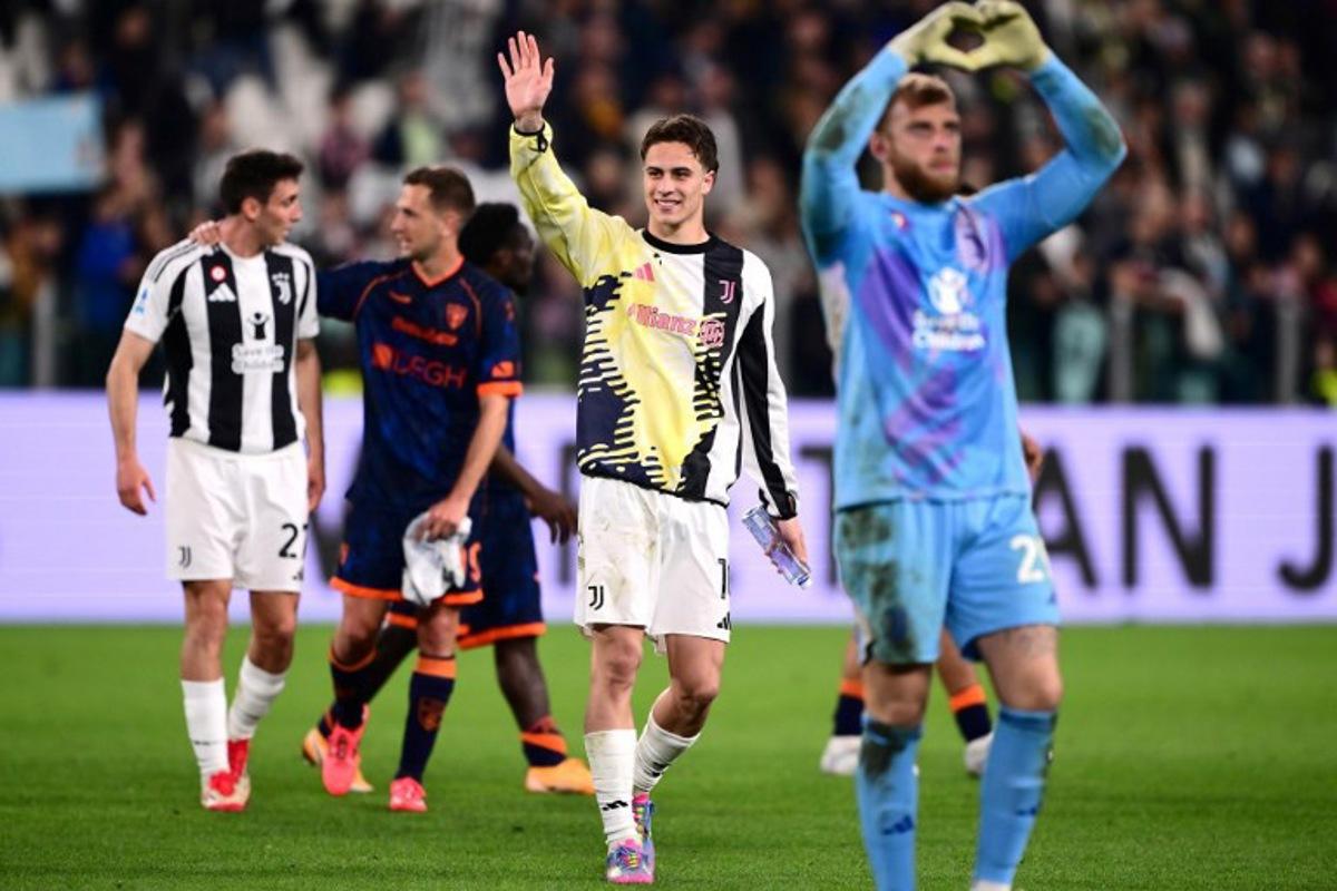 Juventus' Turkish midfielder #10 Kenan Yildiz (C) acknowledges the crowd as he celebrates his team's victory at the end of the Italian Serie A football match between Juventus and Lecce at the "Allianz Stadium" in Turin, on April 12, 2025. Juventus' Italian midfielder #05 Manuel Locatelli (C), Juventus' Italian goalkeeper #23 Carlo Pinsoglio (L) celebrate at the end of the Italian Serie A football match between Juventus and Lecce at the "Allianz Stadium" in Turin, on April 12, 2025.  MARCO BERTORELLO / AFP