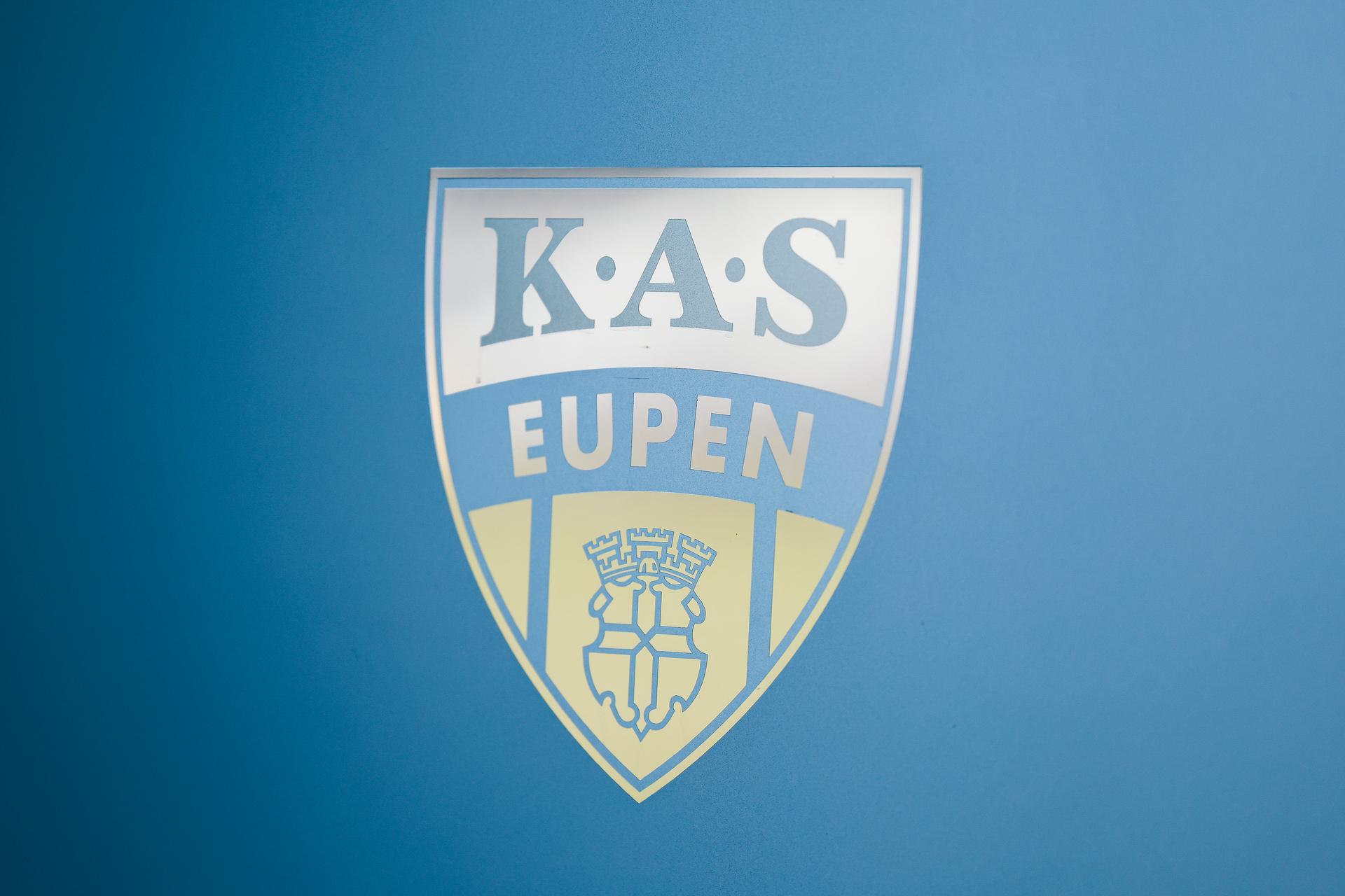 K.A.S. Eupen logo pictured at the weekly press conference of Belgian soccer team KAS Eupen, Thursday 31 October 2024 in Eupen, to discuss the next game in the challenger pro league national competition. BELGA PHOTO NATACHA FREISEN