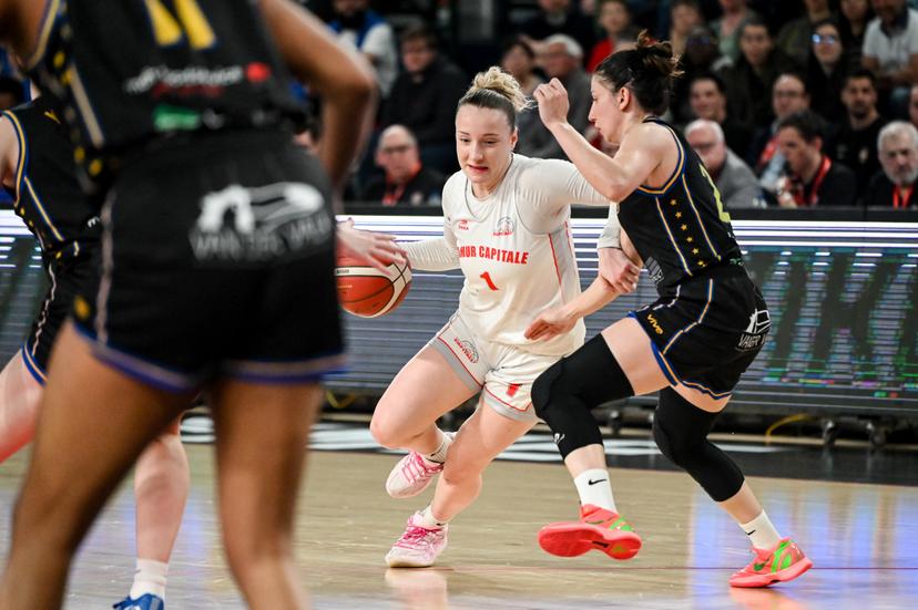 Namur's Valentine Cambioli pictured in action during a basketball match between Royal Castors Braine and Basket Namur Capitale, Sunday 22 March 2026 in Charleroi, the final of the women's Belgian 2026 Basketball Cup. BELGA PHOTO ELIAS ROM