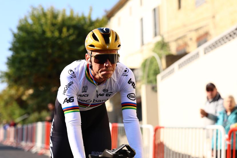 Belgian Remco Evenepoel arrives before the 24 km time trial of the Men Elite category at the UEC road European cycling championships, Wednesday 01 October 2025, in Loriol-sur-Drome, France. The European cycling championships Drome-Ardeche takes place from 1 to 5 October, France. BELGA PHOTO DAVID PINTENS