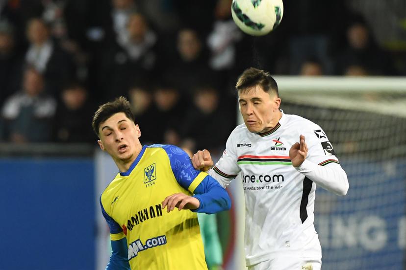 STVV's Andres Ferrari and OHL's Federico Fede Ricca pictured in action during a soccer match between Oud-Heverlee Leuven and Sint-Truiden VV, Sunday 16 March 2025 in Heverlee, on day 30 of the 2024-2025 season of the 'Jupiler Pro League' first division of the Belgian championship. BELGA PHOTO JILL DELSAUX