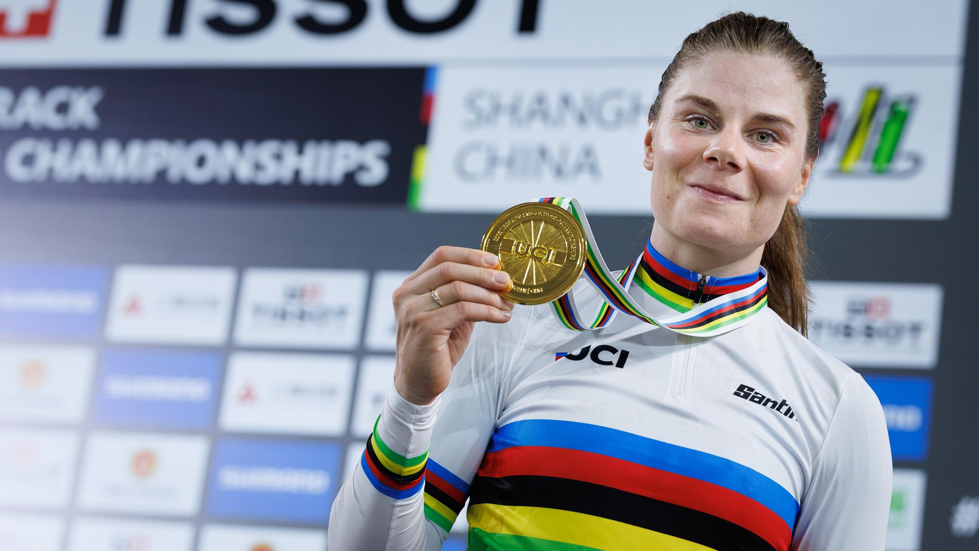 Belgian Lotte Kopecky, winner of the gold medal celebrates after winning the Women's Elimination event at the UCI Track Cycling World Championships in Shanghai, China on Thursday 15 October 2026. The worlds are taking place from 14 to 18 October 2026. BELGA PHOTO BENOIT DOPPAGNE