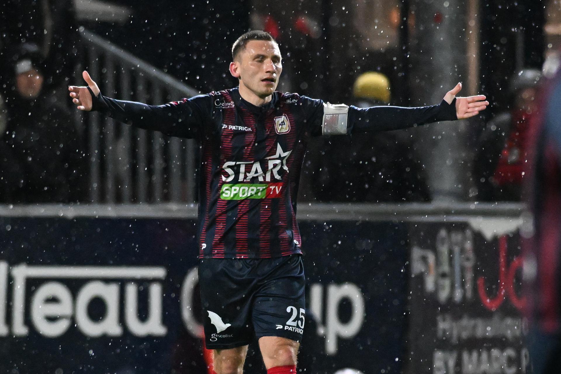 Liege's Jonathan D'Ostilio looks dejected during a soccer game between RFC Liege and Club NXT, Friday 20 February 2026 in Liege, on day 26 (out of 30) of the 2025-2026 'Challenger Pro League' 1B second division of the Belgian championship. BELGA PHOTO JILL DELSAUX