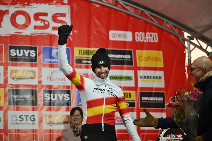 Spanish Felipe Orts Lloret pictured on the podium after the men's elite race of the Zilvermeercross cyclocross cycling event in Mol, stage 5/7 in the Exact Cross competition, on Friday 02 January 2026. BELGA PHOTO LUC CLAESSEN