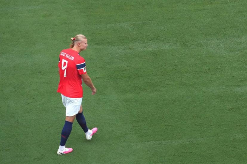 Norway's forward #09 Erling Braut Haaland walks on the pitch ahead the 2026 World Cup round of 16 football match between Brazil and Norway at the New York/New Jersey Stadium in East Rutherford on July 5, 2026.   TIMOTHY A. CLARY / AFP