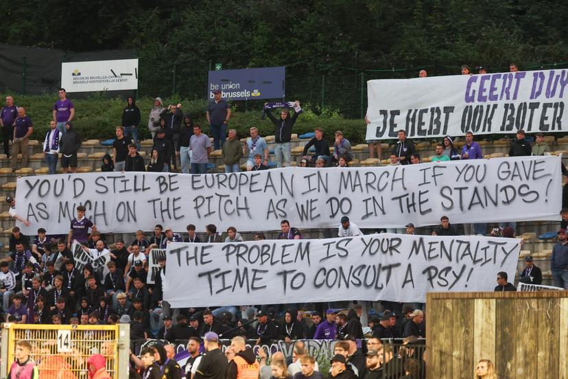 Anderlecht's supporters pictured during a soccer match between Royale Union Saint-Gilloise and RSC Anderlecht, Sunday 31 August 2025 in Brussels, on day 6 of the 2025-2026 'Jupiler Pro League' first division of the Belgian championship. BELGA PHOTO VIRGINIE LEFOUR