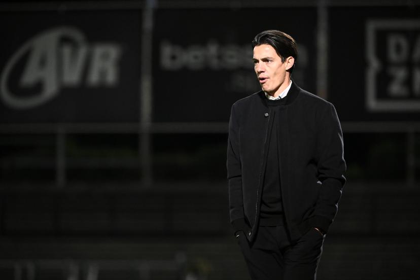 Club's head coach Tim Wolf pictured during a soccer game between Club NXT and Lommel SK, Wednesday 24 September 2025 in Roeselare, on day 7 of the 2025-2026 'Challenger Pro League' 1B second division of the Belgian championship. BELGA PHOTO MAARTEN STRAETEMANS