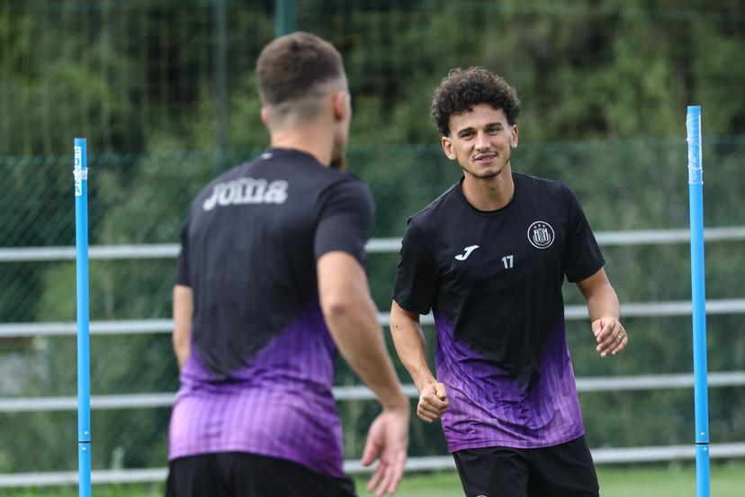 Anderlecht's Theo Leoni pictured during a training session of Belgian Sporting Anderlecht, on Wednesday 06 August 2025 in Brussels, ahead of the first leg of the third qualifying round for the UEFA Conference League competition. BELGA PHOTO BRUNO FAHY