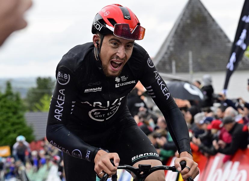 French Kevin Vauquelin of Arkea-BB Hotels pictured in action during the men's race of the 'La Fleche Wallonne', one day cycling race (Waalse Pijl - Walloon Arrow), 205,2 km from Ciney to Huy, Wednesday 23 April 2025. BELGA PHOTO DIRK WAEM