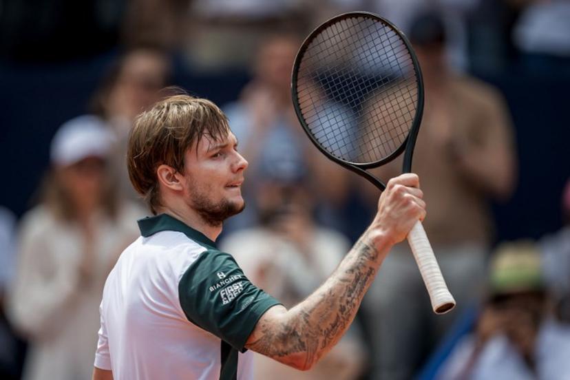 Kazakhstan's Alexander Bublik reacts after winning against Argentina's Juan Manuel Cerundolo during their Men's singles final match at the Swiss Open tennis tournament in Gstaad, on July 20, 2025.  Fabrice COFFRINI / AFP