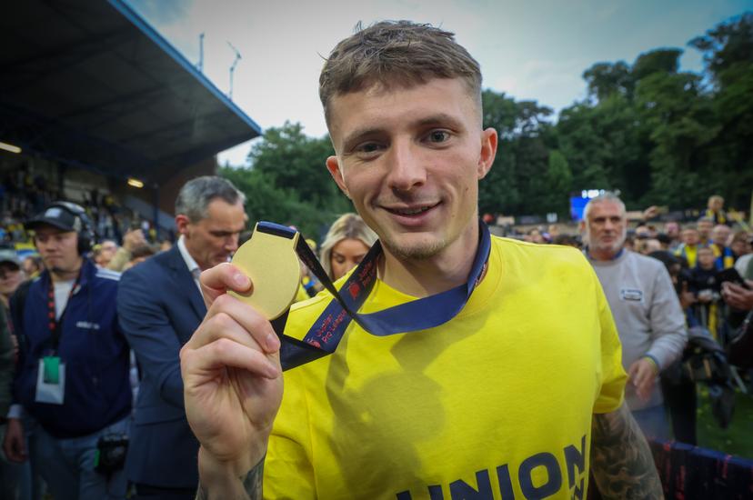 Union's goalkeeper Joachim Imbrechts pictured during the celebration of Royale Union Saint-Gilloise supporters and players, Sunday 25 May 2025 in Brussels, after winning the 2024-2025 'Jupiler Pro League' first division of the Belgian championship. Union defeated KAA Gent 3-1. BELGA PHOTO VIRGINIE LEFOUR