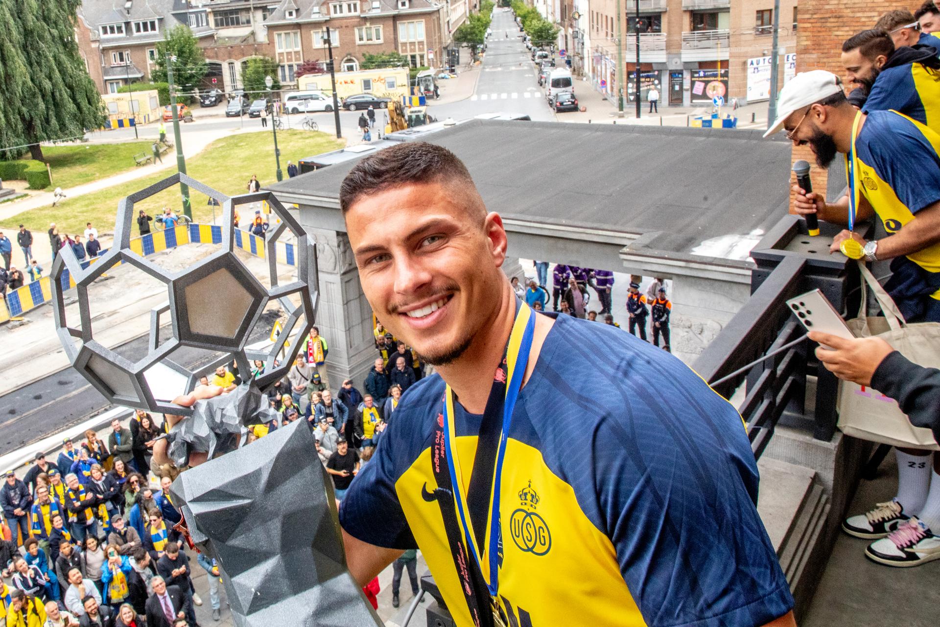 Union's Franjo Ivanovic poses for the photographer during the official ceremony organized at the Forest town hall, on the occasion of the Belgian champion title won by Union Saint-Gilloise, on Monday 26 May 2025. Yesterday, Union Saint-Gilloise won the 2024-2025 'Jupiler Pro League' first division of the Belgian championship. BELGA PHOTO HATIM KAGHAT
