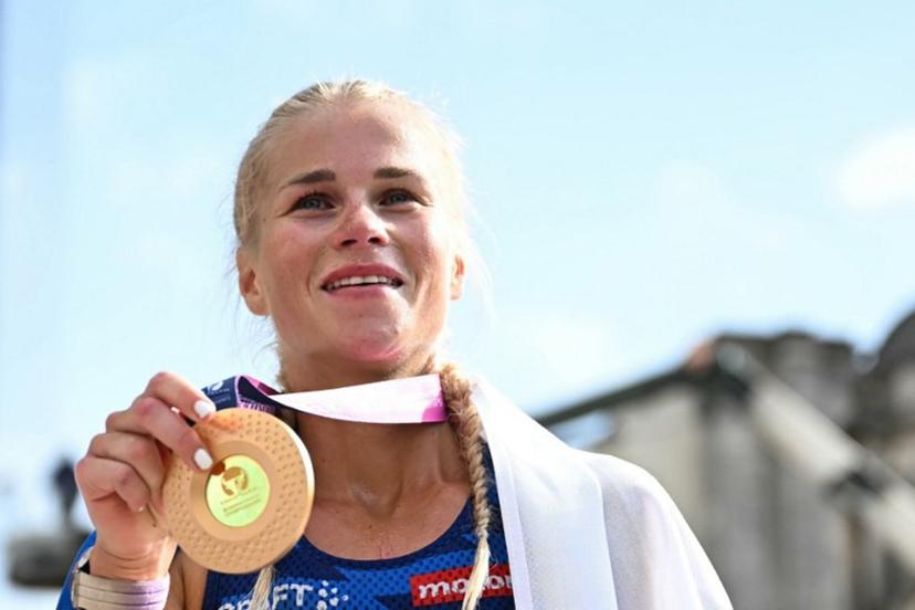 Gold medallist Finland's Alisa Vainio celebrates after winning the women's marathon during the European Athletics Championships in Birmingham on August 16, 2026.  Paul ELLIS / AFP