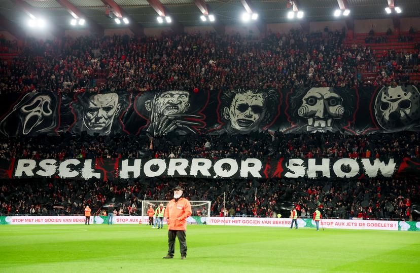 Standard's supporters pictured at the start of a soccer match between Standard de Liege and Sporting Charleroi, Friday 31 October 2025 in Liege, on day 13 of the 2025-2026 'Jupiler Pro League' first division of the Belgian championship. BELGA PHOTO VIRGINIE LEFOUR