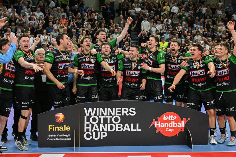 Hubo Handbal's players celebrate after winning a handball game between Achilles Bocholt and HUBO Handbal, Saturday 04 April 2026, in Hasselt, the men's final of the Belgian handball cup. BELGA PHOTO JILL DELSAUX