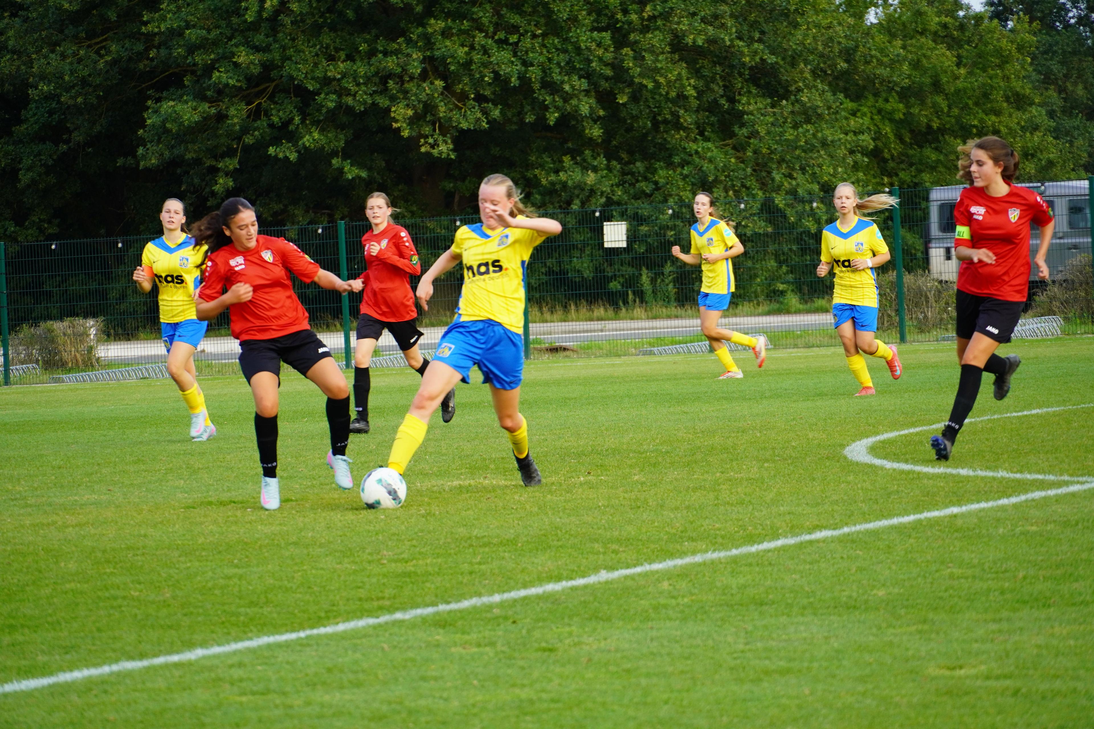 KVC Westerlo vs Lyra Lierse U16 Meisjes