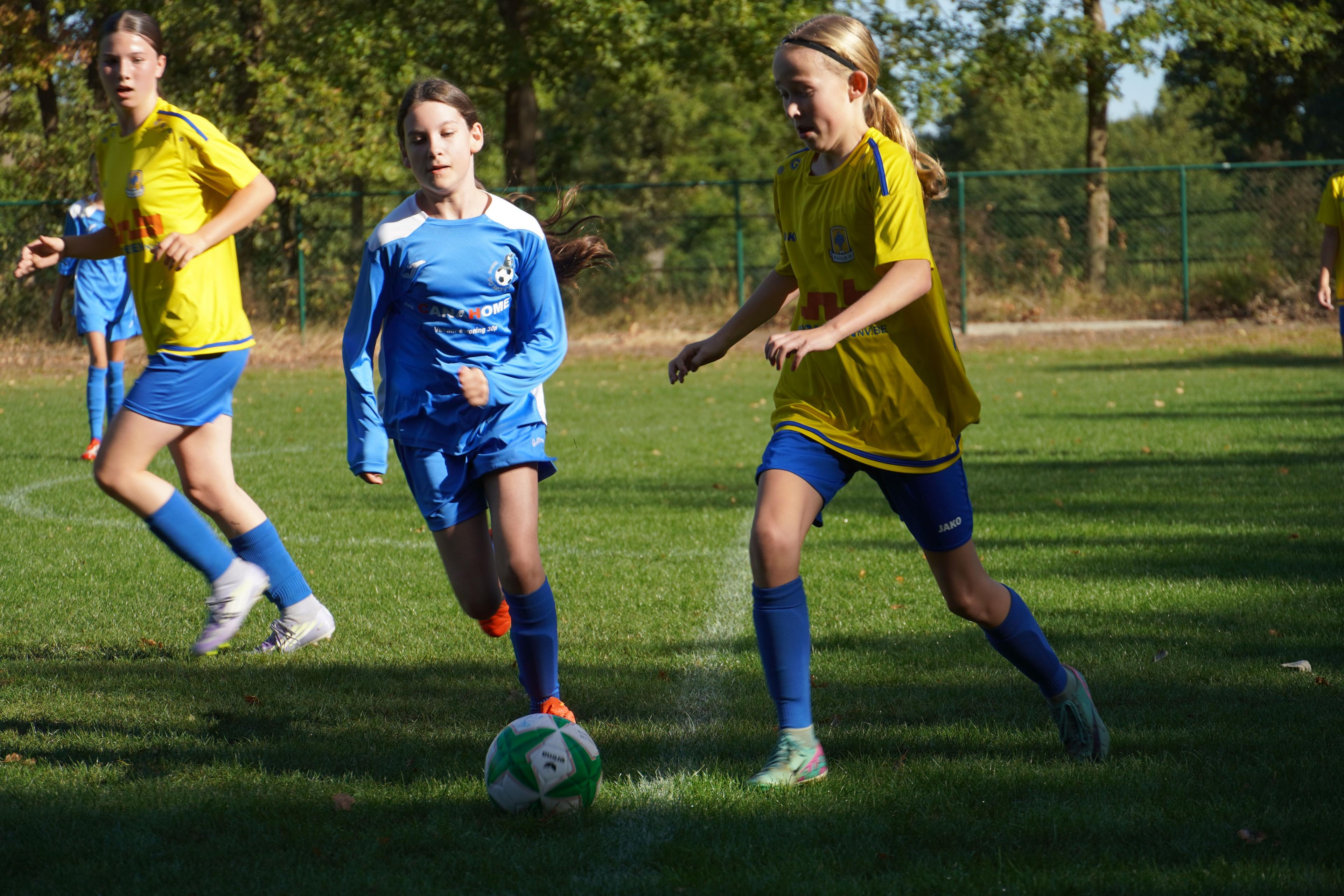 Moldavo VC vs SK Kadijk U16 meisjes