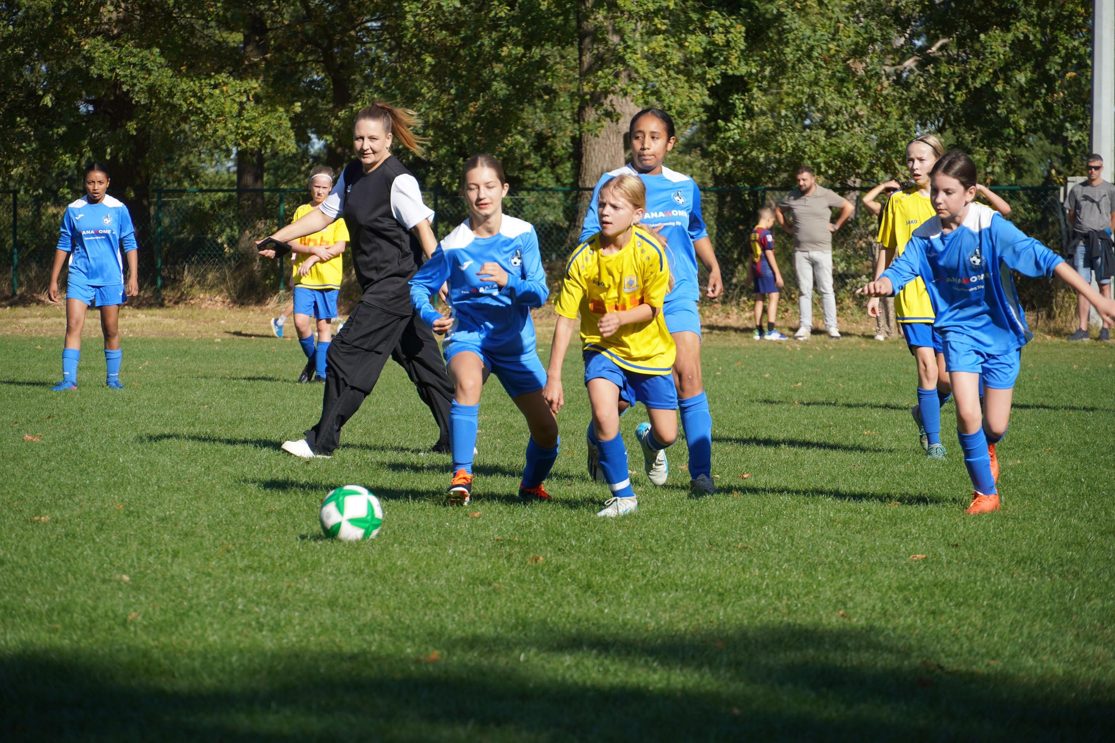 Moldavo VC vs SK Kadijk U16 meisjes