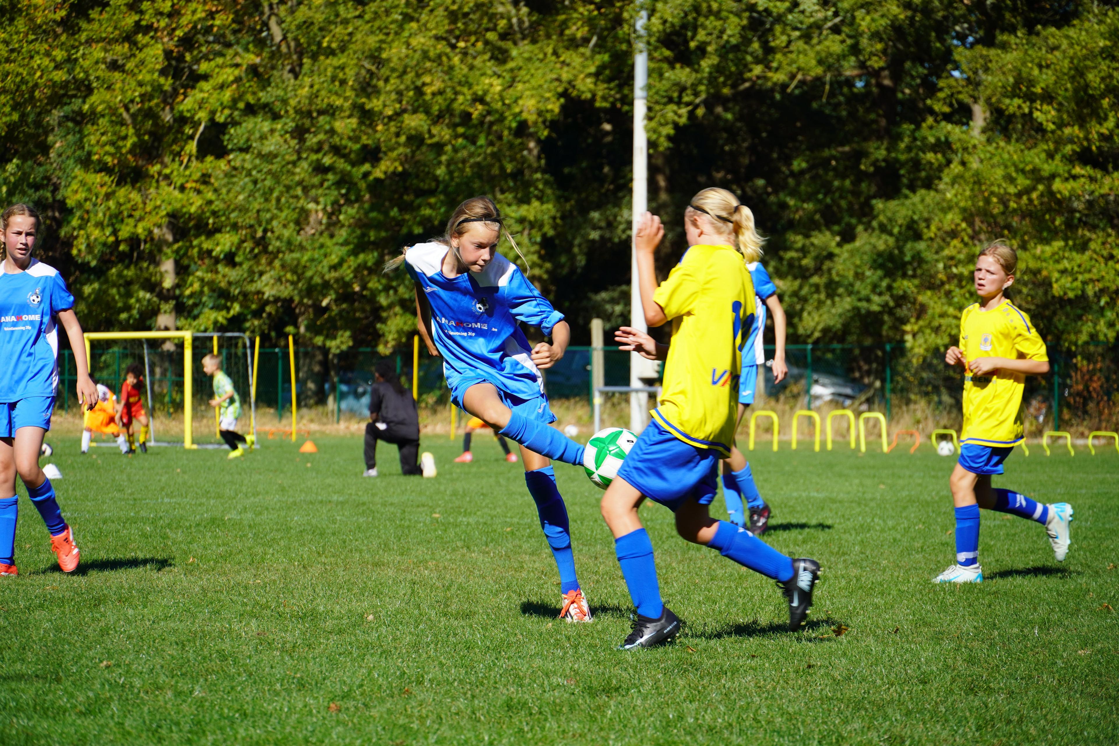 Moldavo VC vs SK Kadijk U16 meisjes