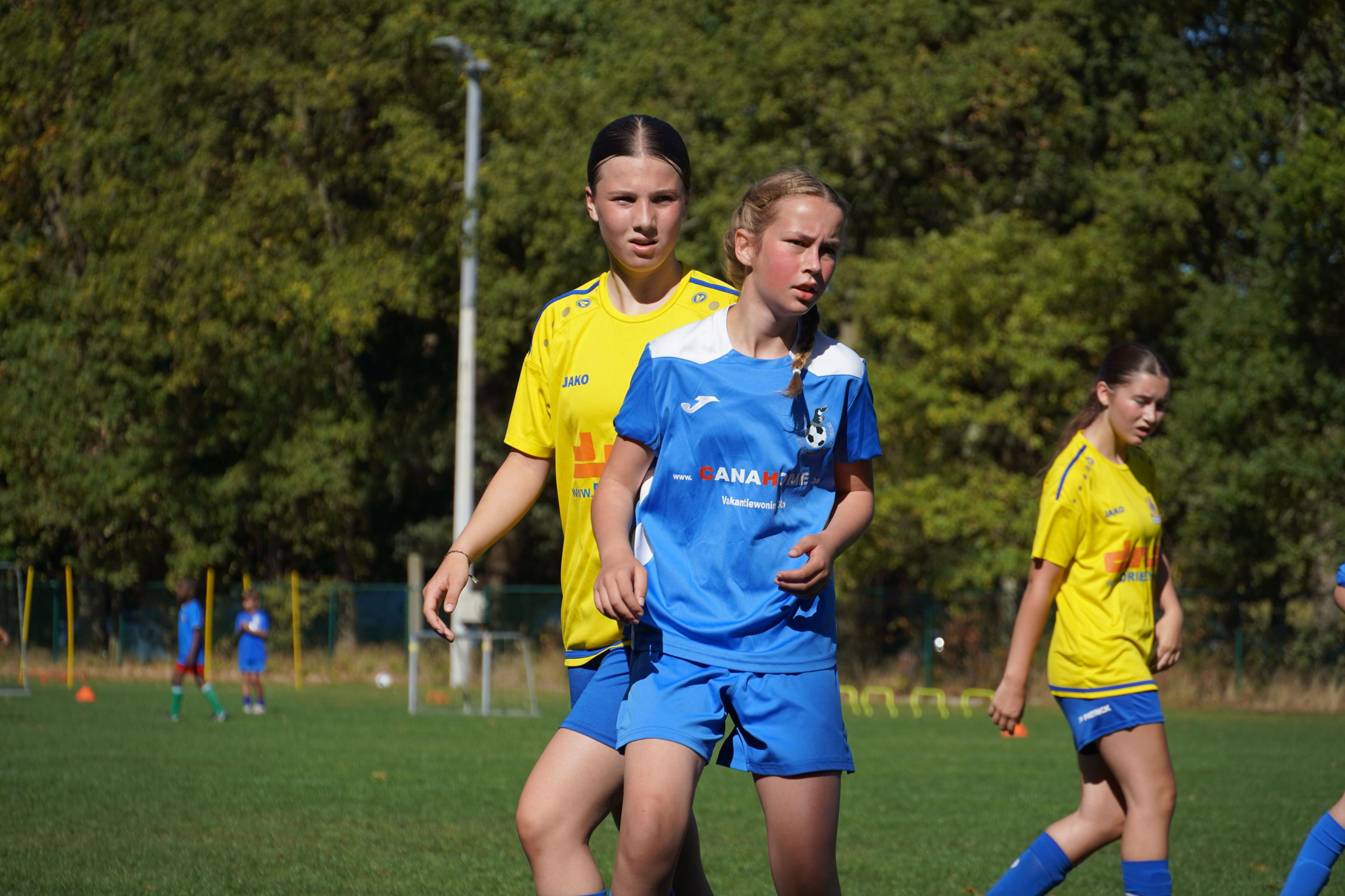 Moldavo VC vs SK Kadijk U16 meisjes