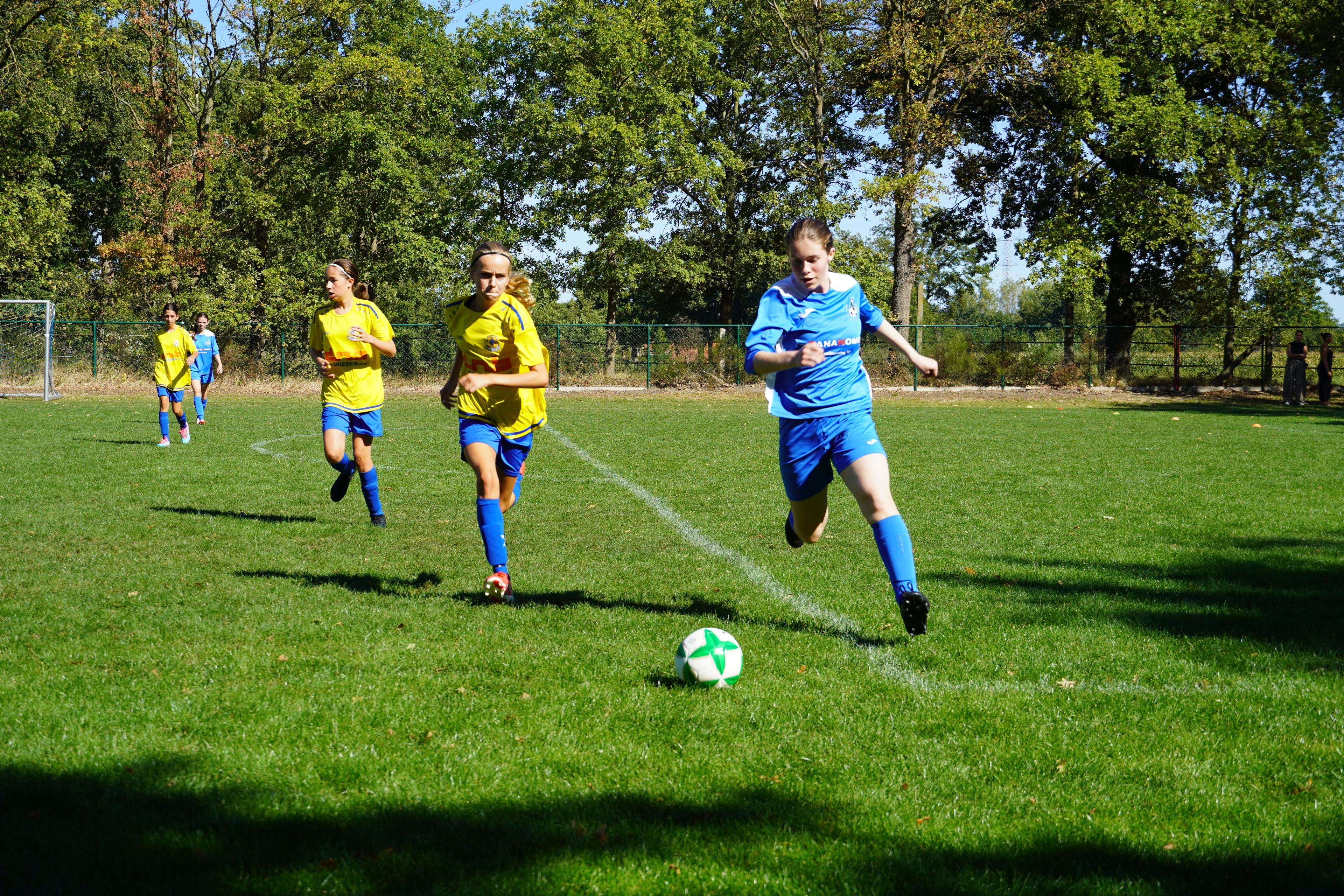 Moldavo VC vs SK Kadijk U16 meisjes