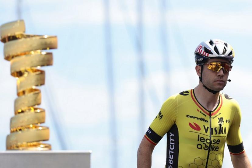 Team Visma-Lease a Bike's Belgian rider Wout Van Aert is pictured on stage before the 8th stage of the 108th Giro d'Italia cycling race of 197kms from Giulianova to Castelraimondo on May 17, 2025.  Luca Bettini / AFP