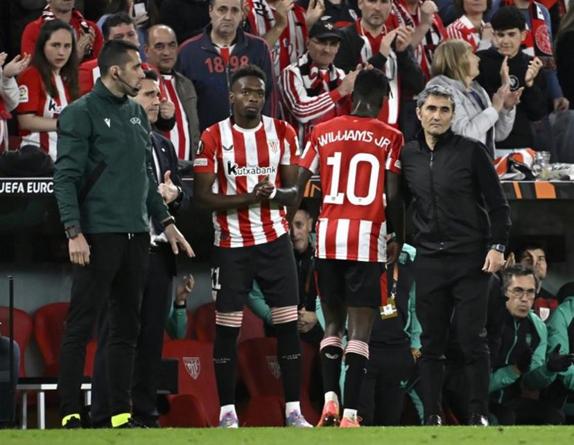 Athletic Bilbao's Spanish forward #10 Nico Williams (back) celebrates scoring his team's second goal with Athletic Bilbao's Spanish midfielder #11 Alvaro Djalo during the UEFA Europa League quarter final second leg football match between Athletic Club Bilbao and Glasgow Rangers, at the San Mames stadium in Bilbao on April 17, 2025.  ANDER GILLENEA / AFP