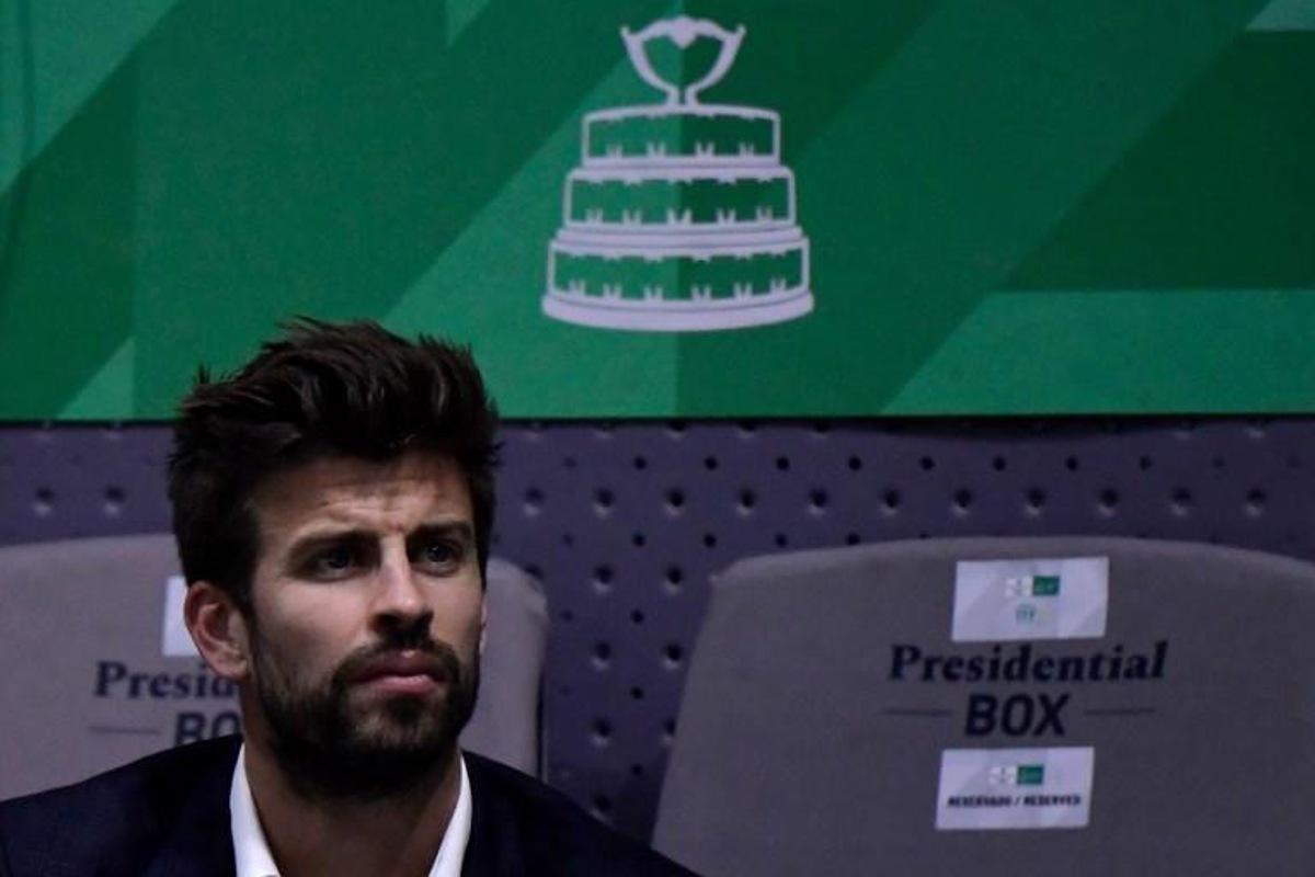 Barcelona's Spanish defender and Kosmos president Gerard Pique attends the final singles tennis match between Canada and Spain at the Davis Cup Madrid Finals 2019 in Madrid on November 24, 2019.   JAVIER SORIANO / AFP