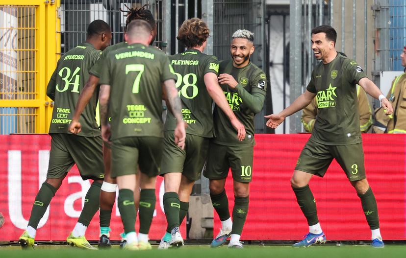 OHL's Noe Dussenne celebrates after scoring during a soccer match between Sporting Charleroi and Oud-Heverlee Leuven, Saturday 14 March 2026 in Charleroi, on day 29 of the 2025-2026 'Jupiler Pro League' first division of the Belgian championship. BELGA PHOTO VIRGINIE LEFOUR