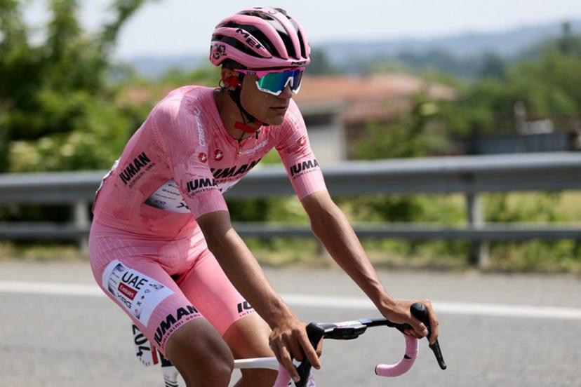 UAE Team Emirates XRG's Mexican rider Isaac Del Toro wearing the pink jersey of overall leader (Maglia Rosa) rides during the 20th stage of the 108th Giro d'Italia cycling race 205kms from Verres to Sestriere on May 31, 2025.  Luca Bettini / AFP