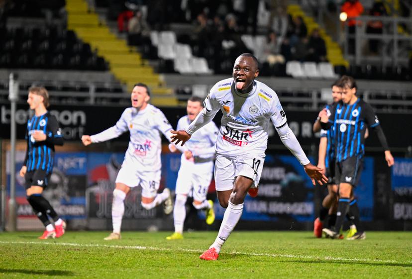Lokeren's Mohammed Soumare celebrates after scoring during a soccer game between Club NXT and KSC Lokeren, Sunday 18 January 2026 in Roeselare, on day 20 of the 2025-2026 'Challenger Pro League' 1B second division of the Belgian championship. BELGA PHOTO JOHN THYS